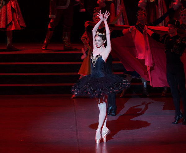 10_グラン上野18-0629 SWANLAKE_No.0587_Photo Kiyonori Hasegawa.jpg