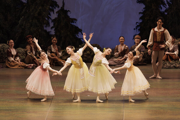 23-0519_Giselle_0096_photo_Koujiro Yoshikawa.jpg