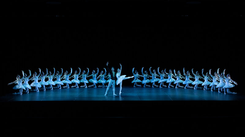ボローニャ公演TCBO_2024-11-27_Tokyo_Ballet_Prima_D4_1242_photo Andrea-Ranzi.jpg